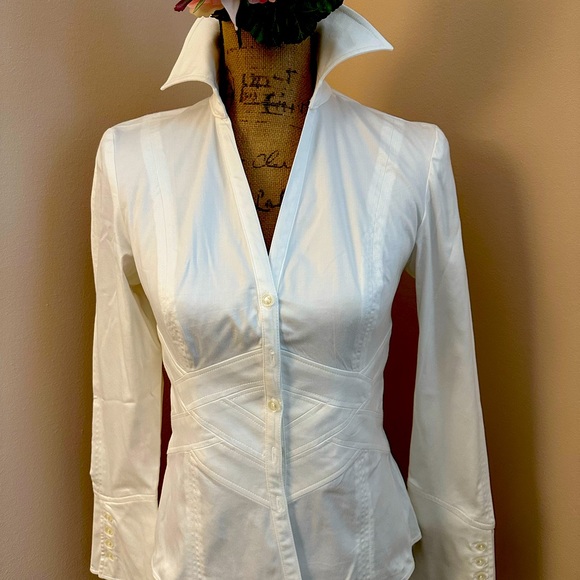 Kay Unger Tops - Cotton with mild stretch and beautiful seaming details front and back.
